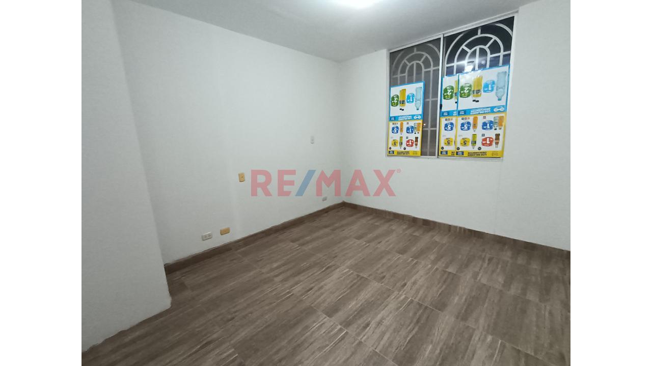 Alquiler De Departamento En Primer Piso - 4