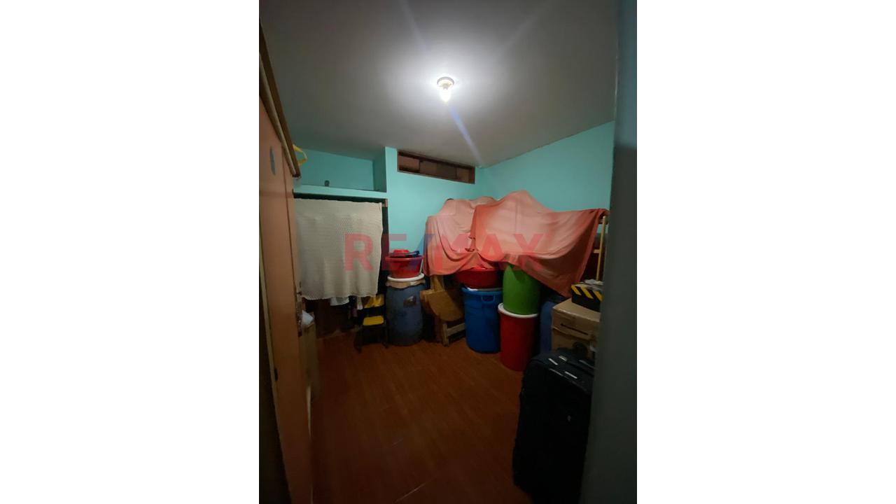🏠 Venta De Casa De 3 Pisos En Villa El Salvador - 7