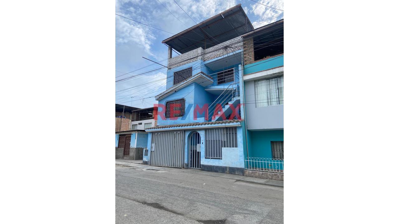 🏠 Venta De Casa De 3 Pisos En Villa El Salvador