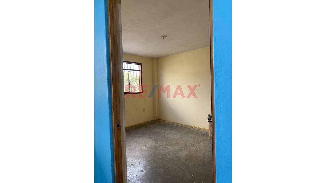 🏠 Venta De Casa De 3 Pisos En Villa El Salvador - 12