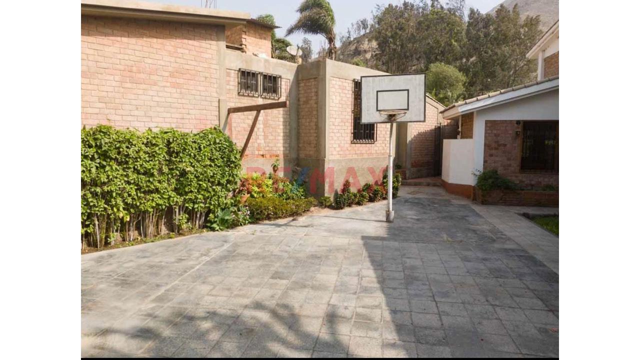 Hermosa Casa De Campo En Venta – La Cantuta - 13