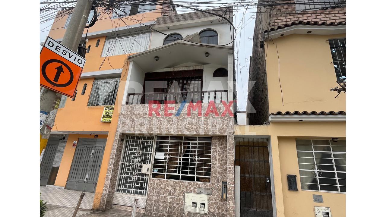 Venta De Casa En Avenida Urbanizacion El Alamo Comas - 19