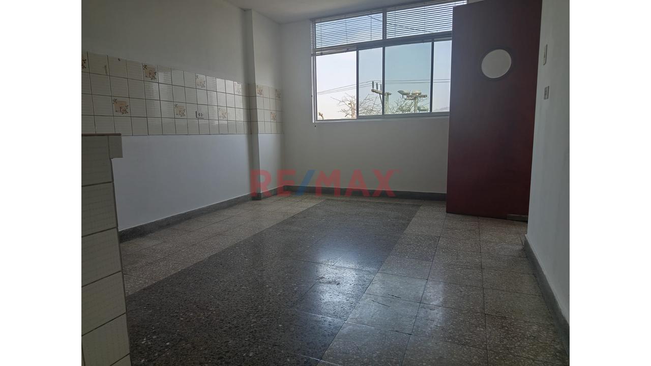 Venta De Oficina/Departamento – Zonificación Industria–Vivienda San Luis – Ubicación Estratégica Frente Al Estadio Municipal - 12