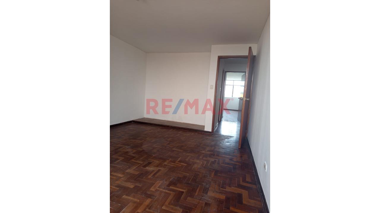 Venta De Oficina/Departamento – Zonificación Industria–Vivienda San Luis – Ubicación Estratégica Frente Al Estadio Municipal - 14