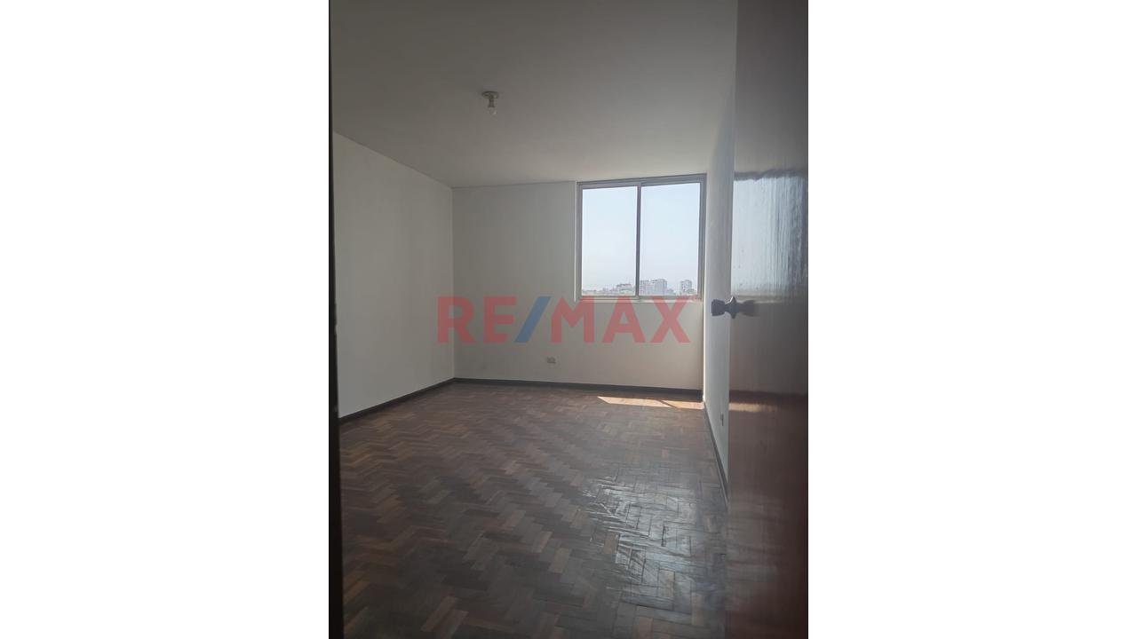 Venta De Oficina/Departamento – Zonificación Industria–Vivienda San Luis – Ubicación Estratégica Frente Al Estadio Municipal - 13