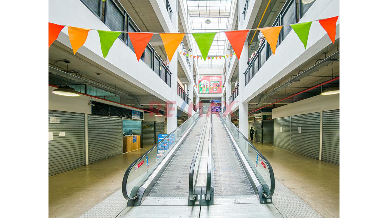 Local comercial de 6 m² en Bellavista — foto 3