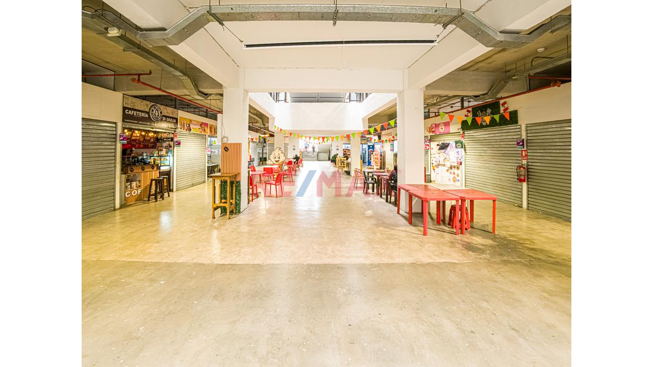 🏬 𝗩𝗘𝗡𝗧𝗔 𝗗𝗘 𝗦𝗧𝗔𝗡𝗗𝗦 𝗖𝗢𝗠𝗘𝗥𝗖𝗜𝗔𝗟𝗘𝗦 – 𝗖𝗢𝗟𝗢𝗡𝗜𝗔𝗟 𝗠𝗔𝗥𝗞𝗘𝗧, 𝗕𝗘𝗟𝗟𝗔𝗩𝗜𝗦𝗧𝗔 - 16