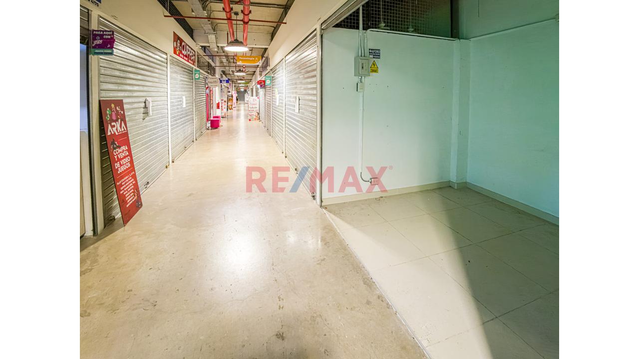 🏬 𝗩𝗘𝗡𝗧𝗔 𝗗𝗘 𝗦𝗧𝗔𝗡𝗗𝗦 𝗖𝗢𝗠𝗘𝗥𝗖𝗜𝗔𝗟𝗘𝗦 – 𝗖𝗢𝗟𝗢𝗡𝗜𝗔𝗟 𝗠𝗔𝗥𝗞𝗘𝗧, 𝗕𝗘𝗟𝗟𝗔𝗩𝗜𝗦𝗧𝗔 - 10