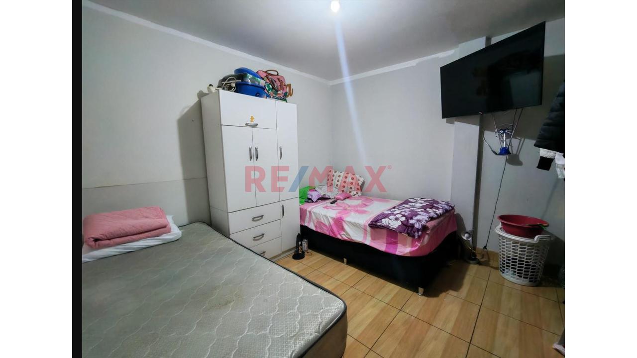 Casa de 6 dormitorios en Chorrillos, 240 m² — foto 2