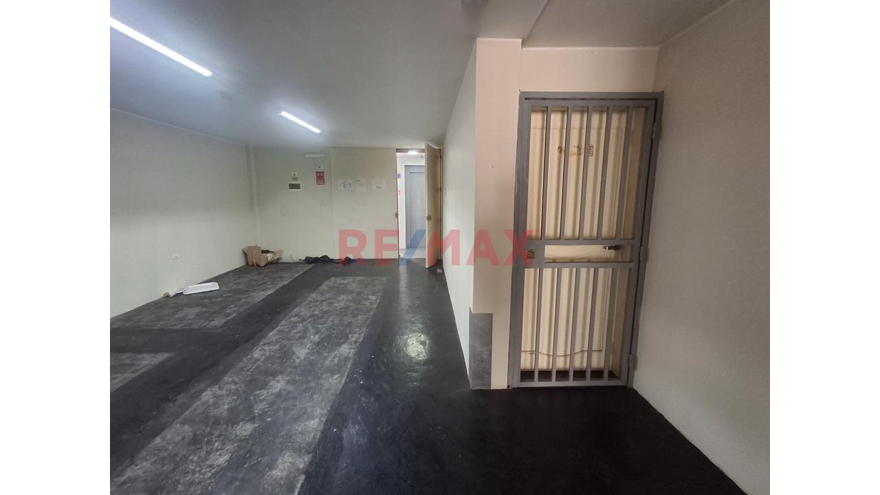 Venta Edificio 5 Pisos Con Ascensor Para Almacen Oficinas Y Vivienda - 14