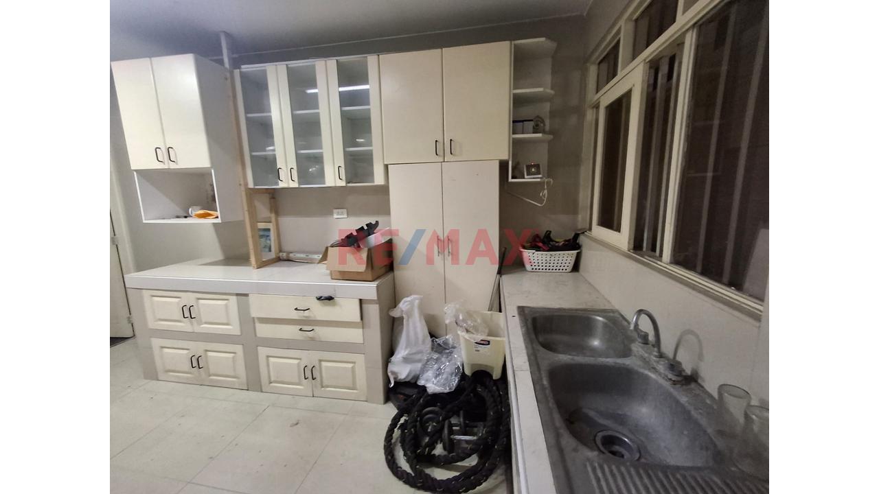 Venta Edificio 5 Pisos Con Ascensor Para Almacen Oficinas Y Vivienda - 8