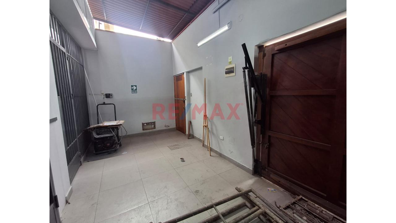 Venta Edificio 5 Pisos Con Ascensor Para Almacen Oficinas Y Vivienda - 4