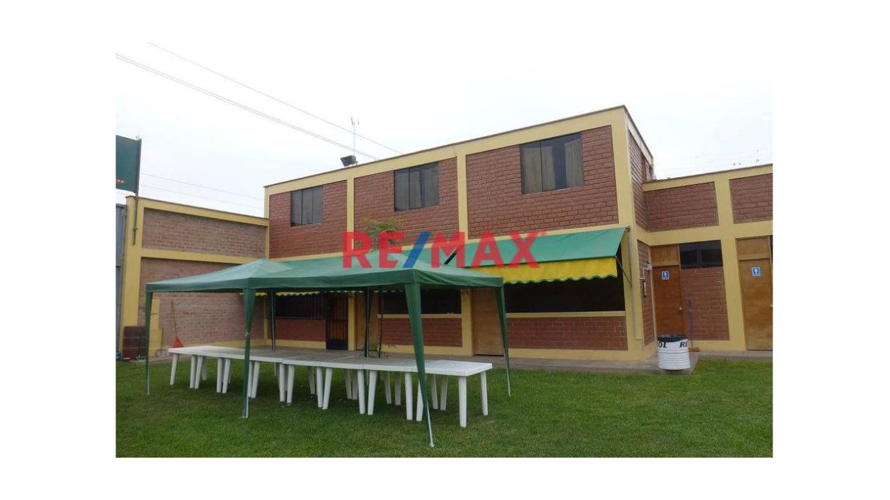 Venta De Local Comercial En Av. Jose Saco Rojas - Carabayllo