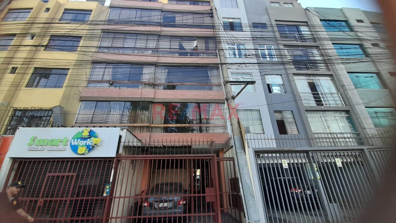 Departamento Dúplex En Primer Piso (Único En Ese Nivel) — Oferta Ideal Para Quienes Buscan Paz, Amplitud Y Seguridad. - 2