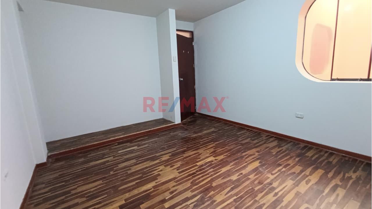 Vendo Dpto. 3 Dor. 2Do Piso- Urb. Horizonte De Naranjal- Smp - 15