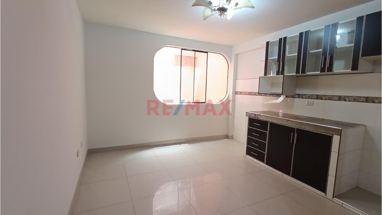 Vendo Dpto. 3 Dor. 2Do Piso- Urb. Horizonte De Naranjal- Smp - 6