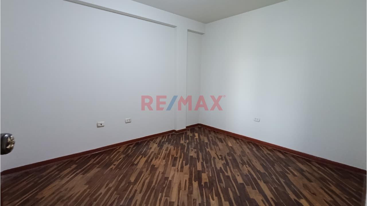 Vendo Dpto. 3 Dor. 2Do Piso- Urb. Horizonte De Naranjal- Smp - 14