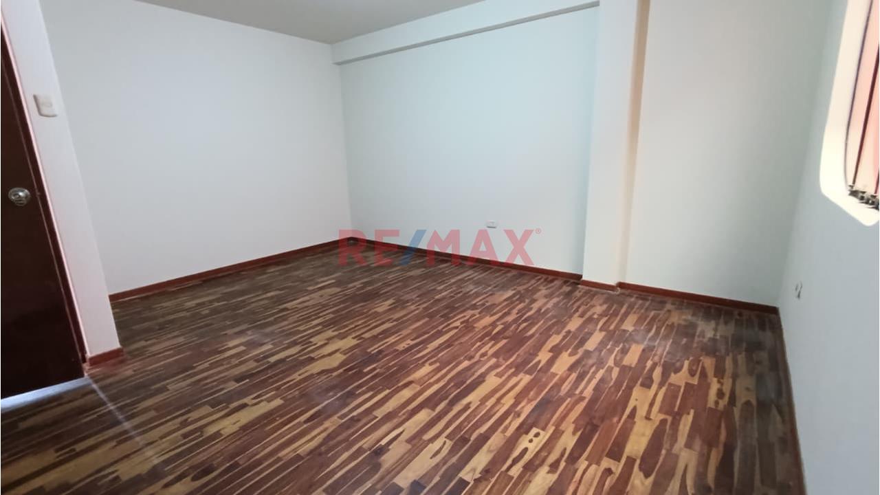 Vendo Dpto. 3 Dor. 2Do Piso- Urb. Horizonte De Naranjal- Smp - 13
