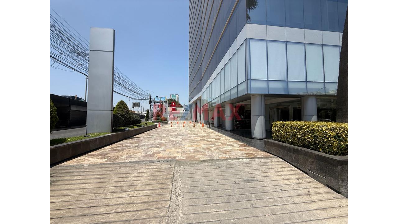 🏢 Oficina En Venta – Surco (Zona Empresarial Golf Los Incas) - 13
