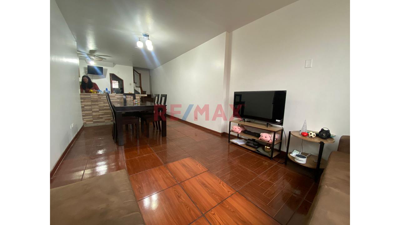 Vendo Casa Como Terreno En San Isidro - Los Petirojos - 3