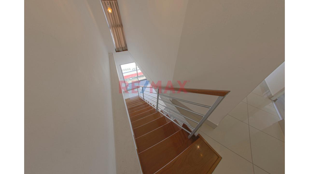 Vendo Lindo Duplex Con Balcón En Surquillo Límite Con San Isidro - 14