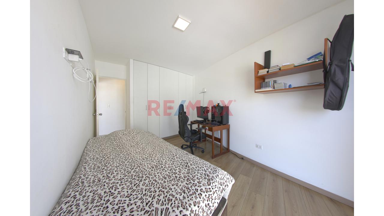 Vendo Lindo Duplex Con Balcón En Surquillo Límite Con San Isidro - 3