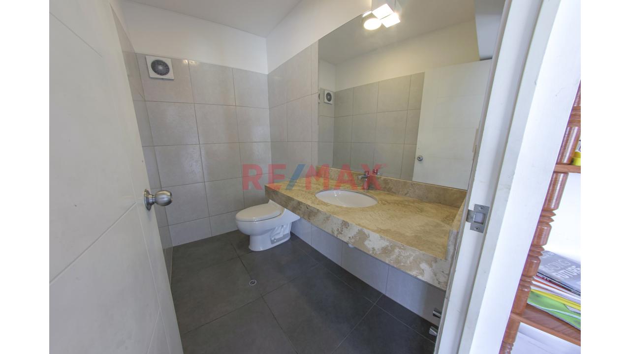 Vendo Lindo Duplex Con Balcón En Surquillo Límite Con San Isidro - 12