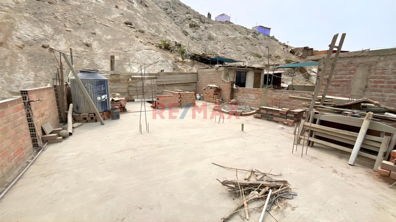 En Ate ¡Gran Oportunidad! Casa De 2 Pisos Con Potencial! (Cooperativa Ramiro Prialé) — foto 13