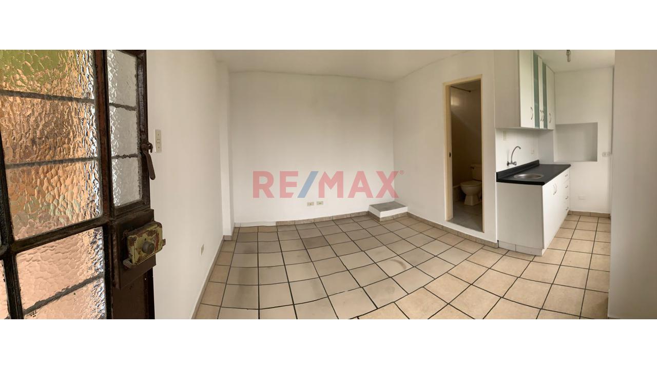 Oportunidad Vendo Departamento + Mini Departamento ¡2 En 1! — Frente Al Parque Loma Amarilla – Surco - 16