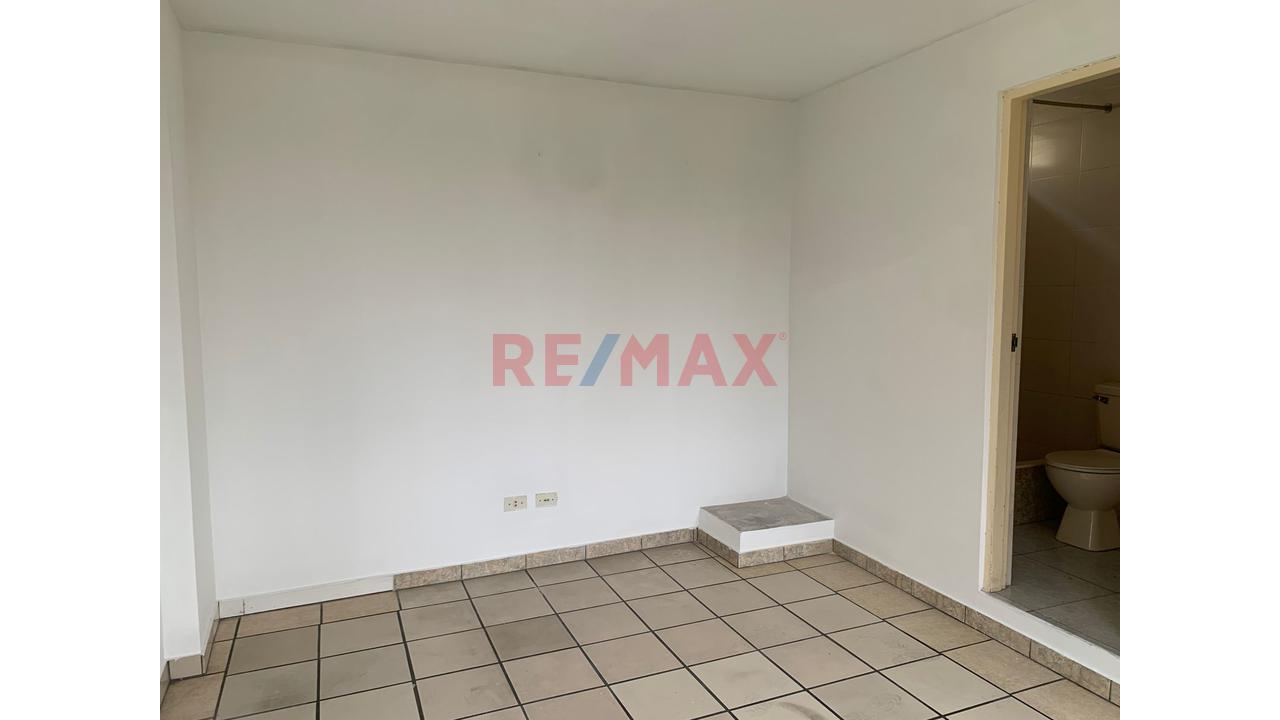 Oportunidad Vendo Departamento + Mini Departamento ¡2 En 1! — Frente Al Parque Loma Amarilla – Surco - 19