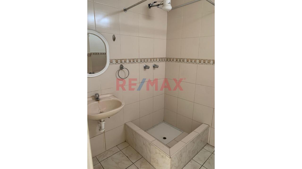 Oportunidad Vendo Departamento + Mini Departamento ¡2 En 1! — Frente Al Parque Loma Amarilla – Surco - 5