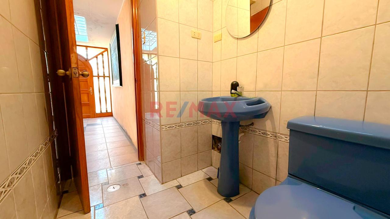 Casa En Venta Con Amplio Jardin!! - 8