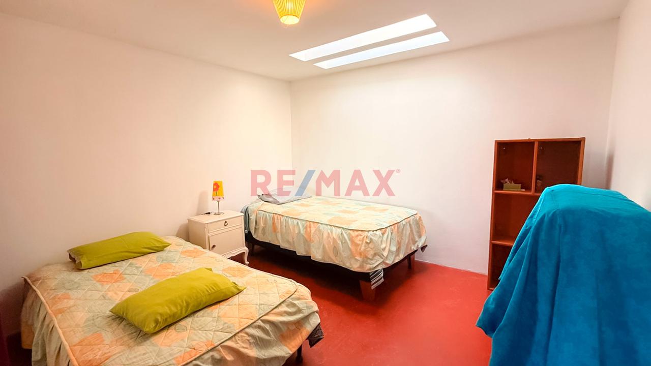 Casa En Venta Con Amplio Jardin!! - 9