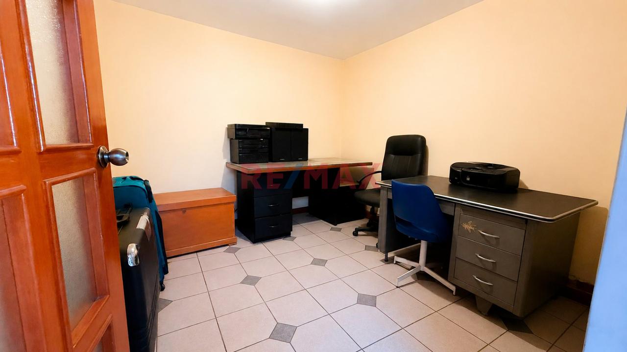 Casa En Venta Con Amplio Jardin!! - 5