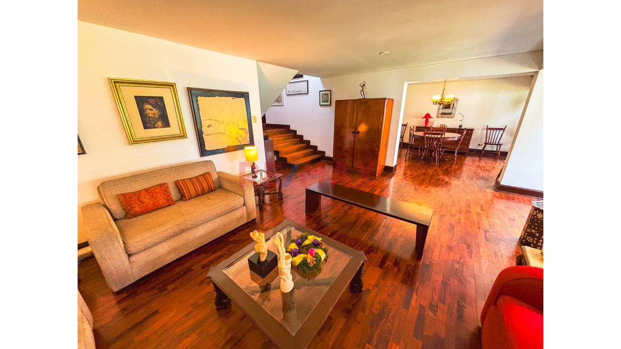 Vendo Casa De 396M² En Santiago De Surco — foto 2
