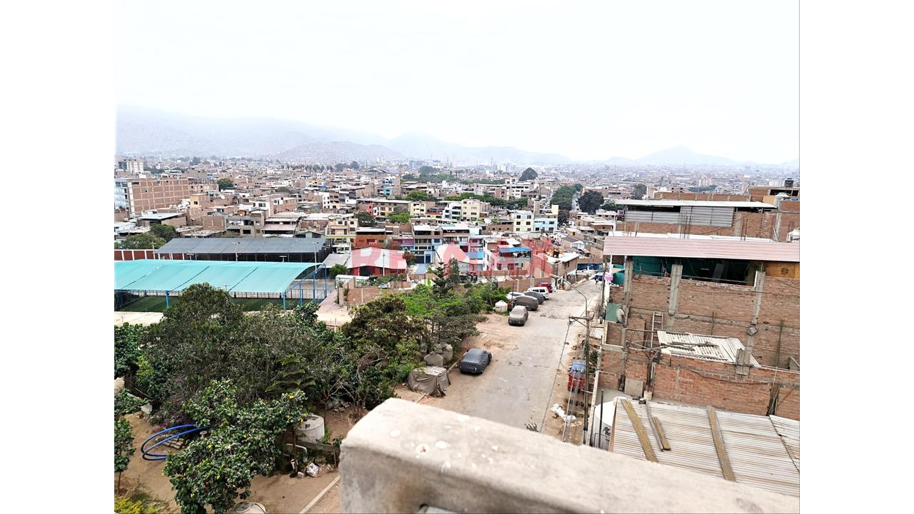 Propiedad Multifuncional De 4 Pisos + Azotea | Inversión Sólida Frente A Parque — foto 3