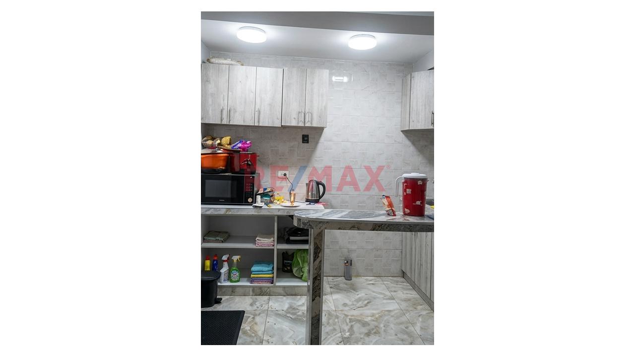 Invierte Departamento Con Vista Exterior De 2 Habitaciones En Av. 200 Millas Villa El Salvador