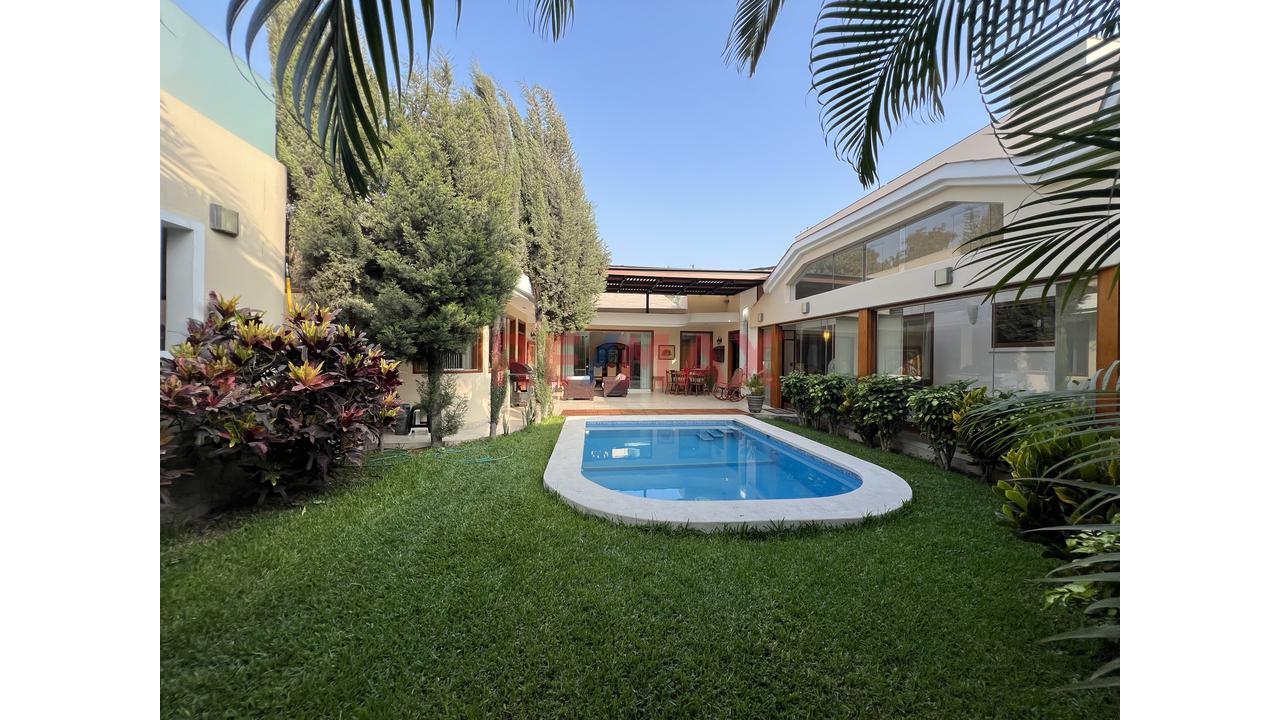Venta Casa Surco - 4 Dormitorios – Golf Los Incas