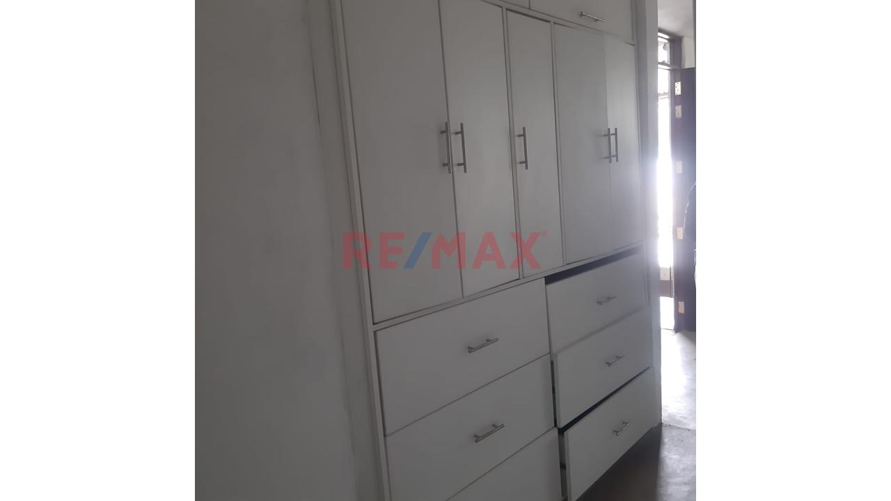 Casa Con Local Comercial En Venta – Ideal Para Negocio E Inversión Frente A Avenidas — foto 4