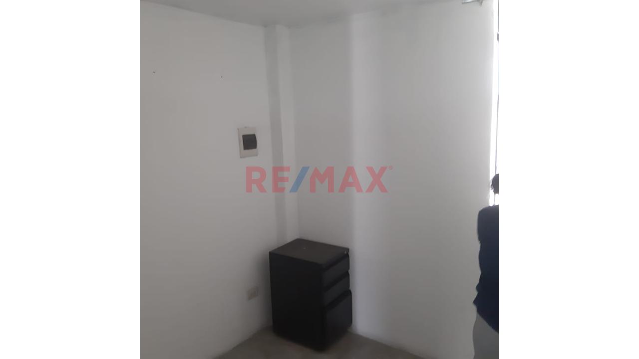 Casa Con Local Comercial En Venta – Ideal Para Negocio E Inversión Frente A Avenidas — foto 5