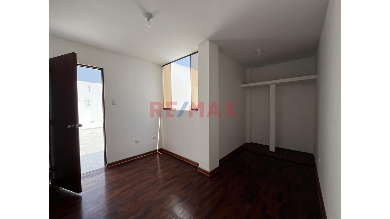 Departamento De Estreno En Venta En El Agustino Con Terraza Y 4 Dormitorios — foto 12