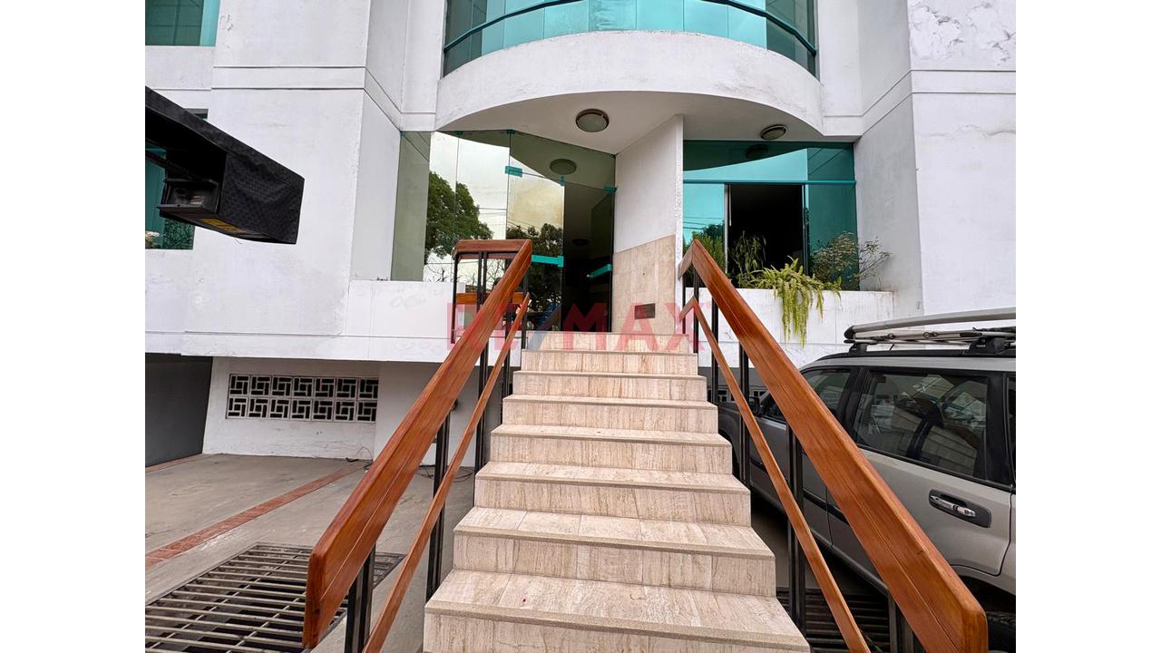 🏡 ¡Vive En San Borja – Zona Exclusiva! 🌳✨ Bajó De Precio!!! — foto 15