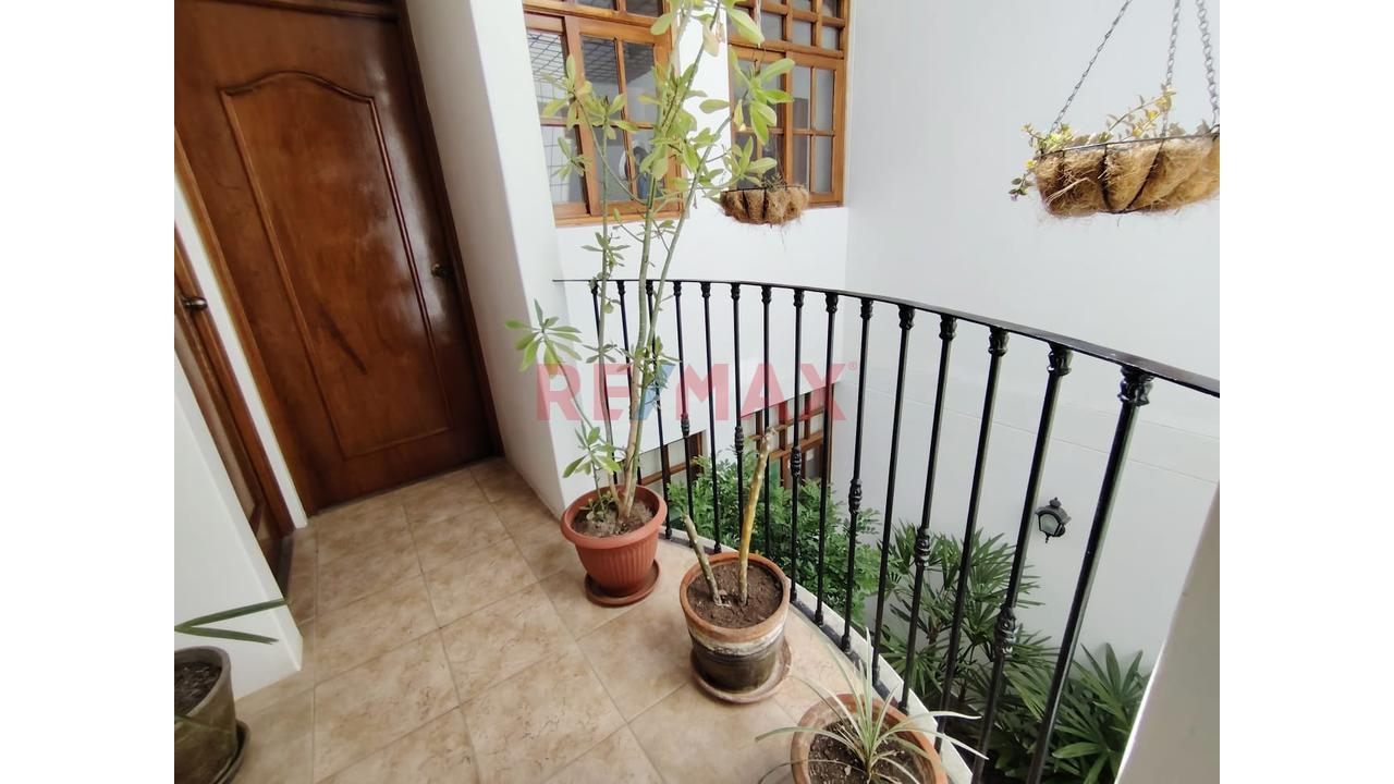Vendo Hermosa Casa De 260M2 Construidos En Urb Santa Maria Pinar — foto 6