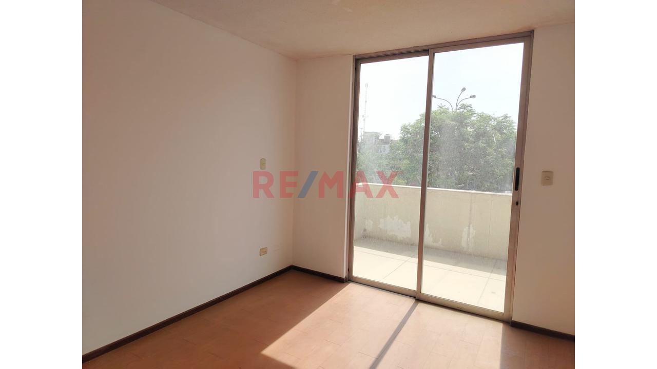 Venta De Casa  De  Piso Y Medio En Condominios Villa Club 2 En Carabayllo — foto 11