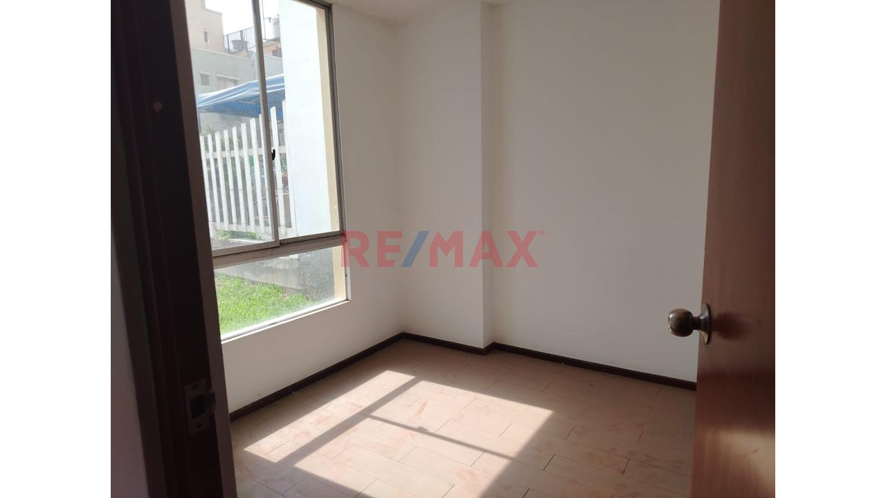 Venta De Casa  De  Piso Y Medio En Condominios Villa Club 2 En Carabayllo — foto 13