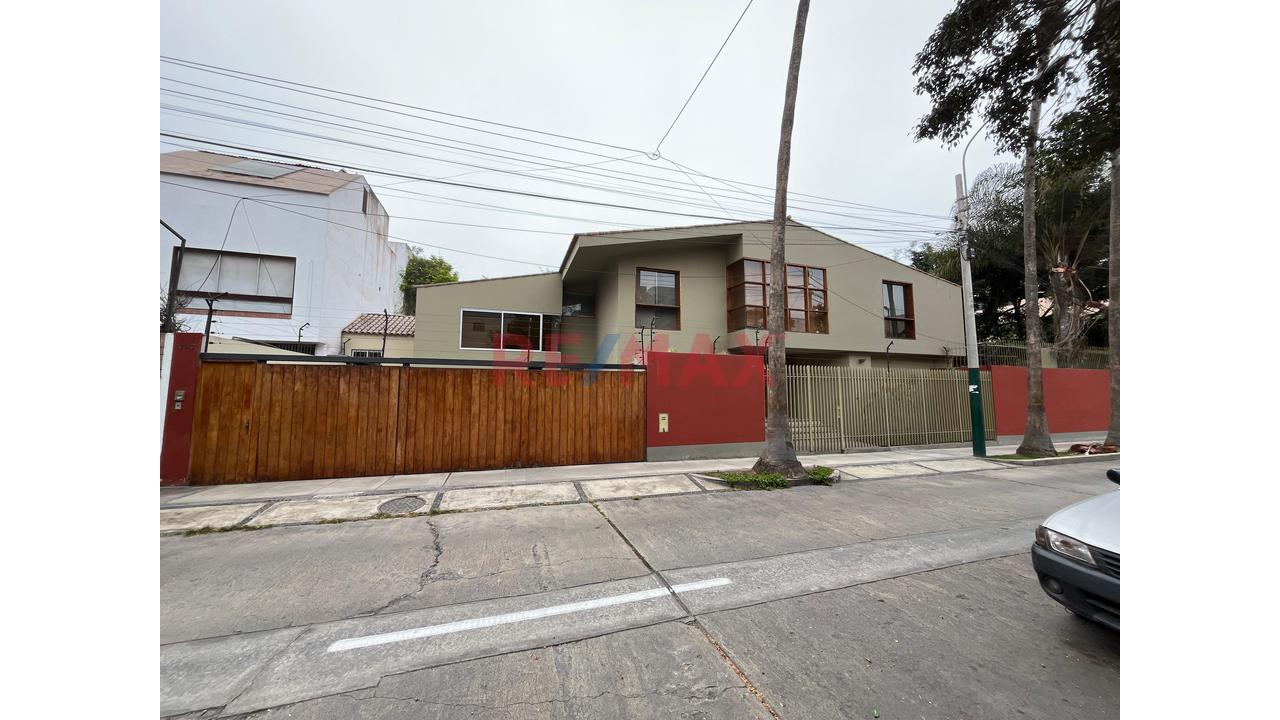 Casa En Esquina En Venta 603 M2 – Exclusiva Zona Residencial De San Isidro - 21