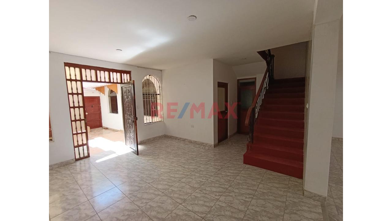 Casa de 4 dormitorios y 5 baños ubicado en Piura Casa de 4 dormitorios y 5 baños ubicado en Piura