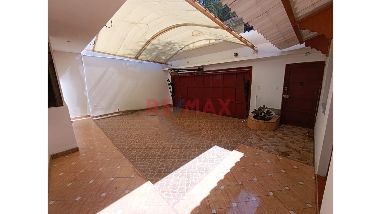 Casa en Venta ubicado en Urb. Bello Horizonte Mz E – Lt 19 – 2° Etapa Casa en Venta ubicado en Urb. Bello Horizonte Mz E – Lt 19 – 2° Etapa