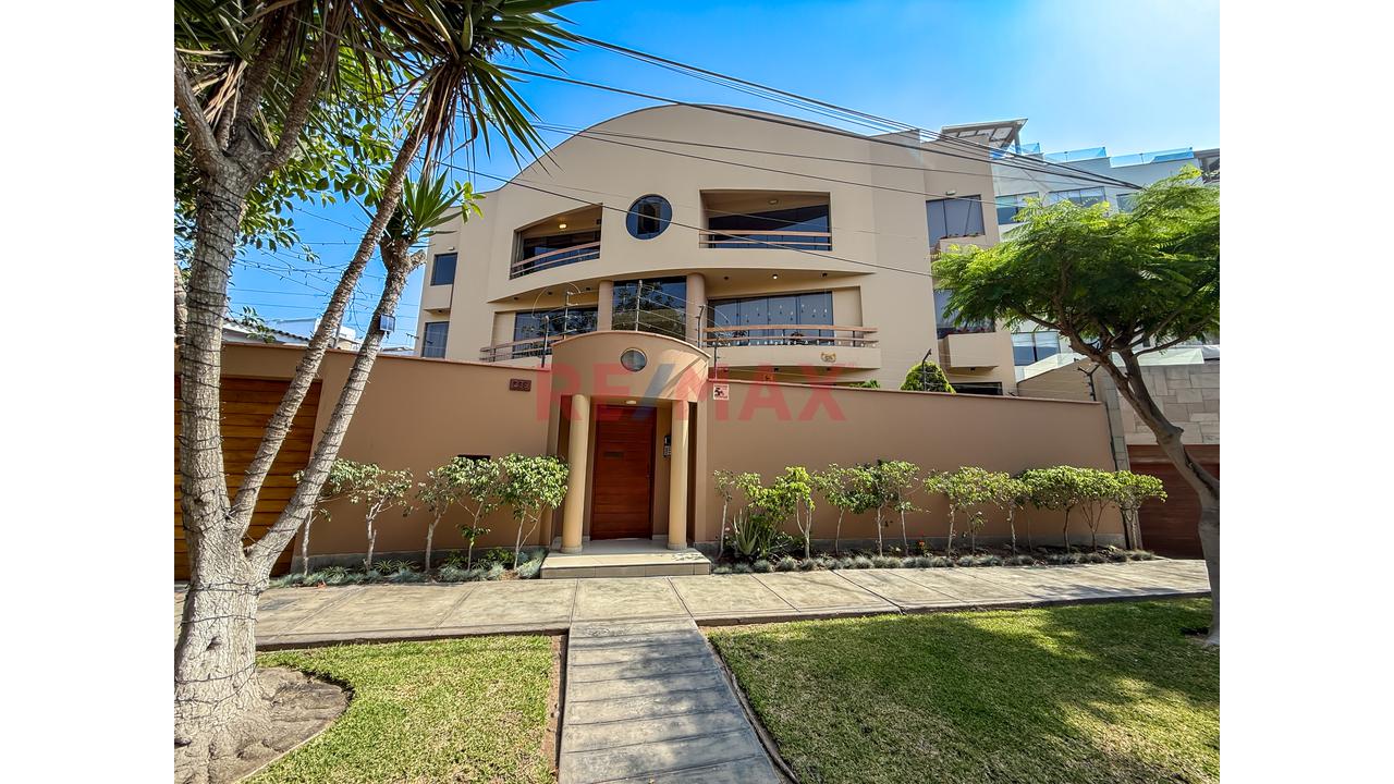 Venta De Dúplex Amplio Y Funcional - Urb Los Pinos Monterrico Chico