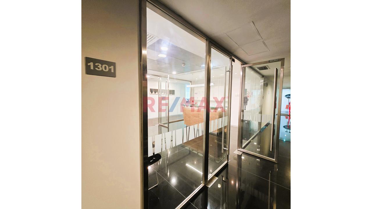 Se Vende Oficina En Miraflores Con Excelente Conectividad A Través De La Vía Expresa, Metropolitano Y Principales Avenidas - 4